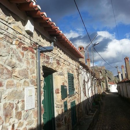 Willa Casa Do Alecrim Penha Garcia Zewnętrze zdjęcie
